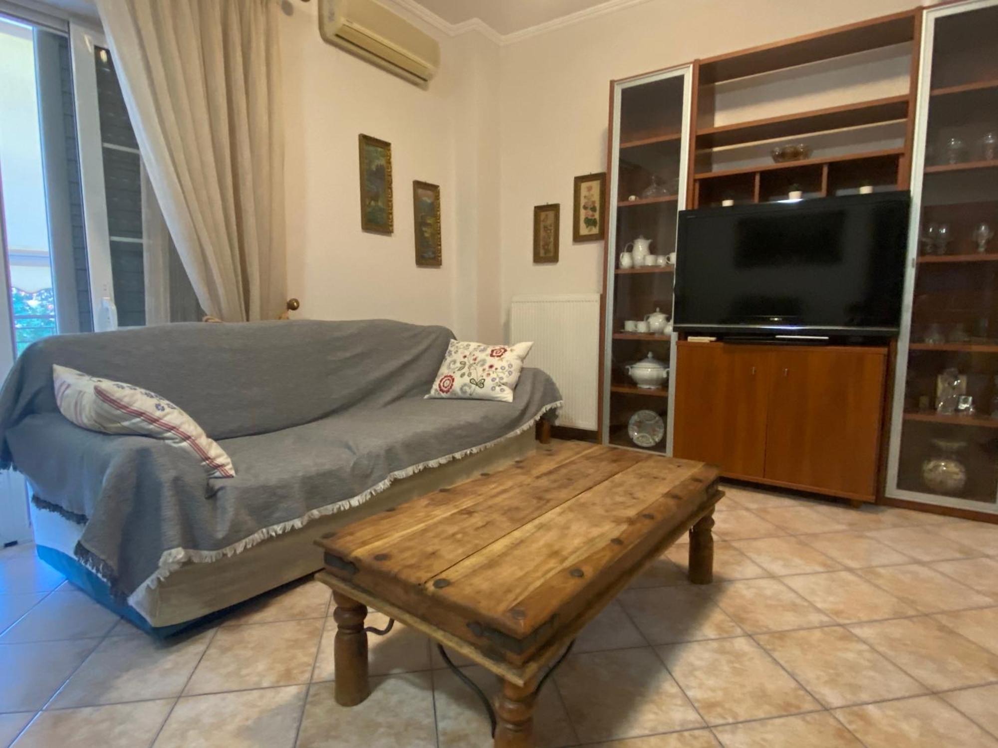 Cozy & Quiet City Apartment Tríkala エクステリア 写真