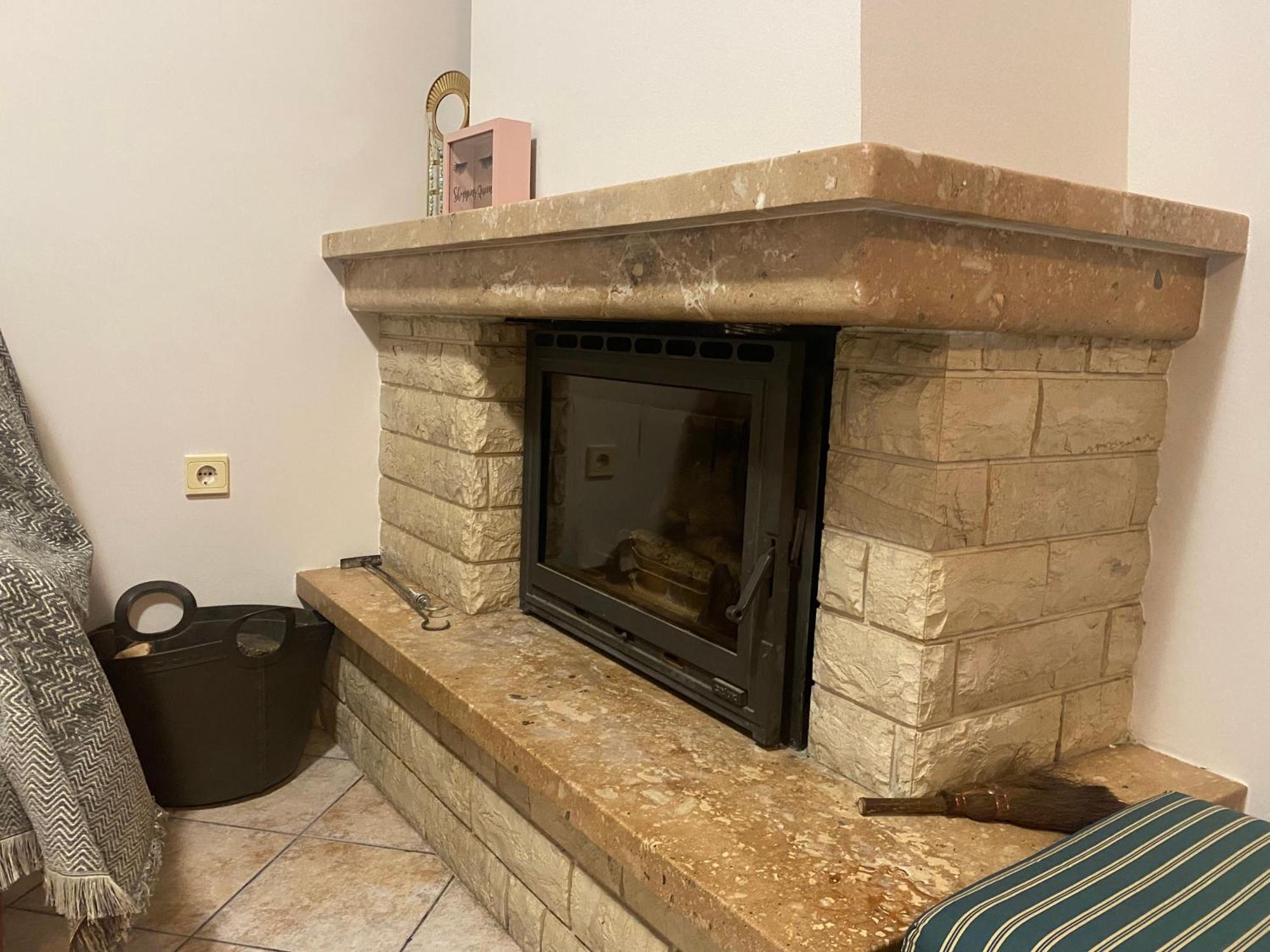 Cozy & Quiet City Apartment Tríkala エクステリア 写真