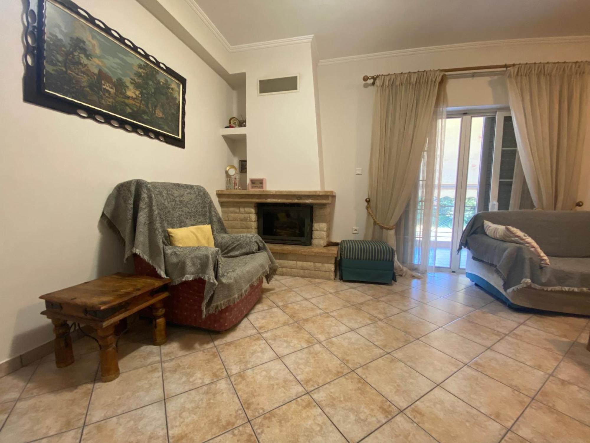 Cozy & Quiet City Apartment Tríkala エクステリア 写真