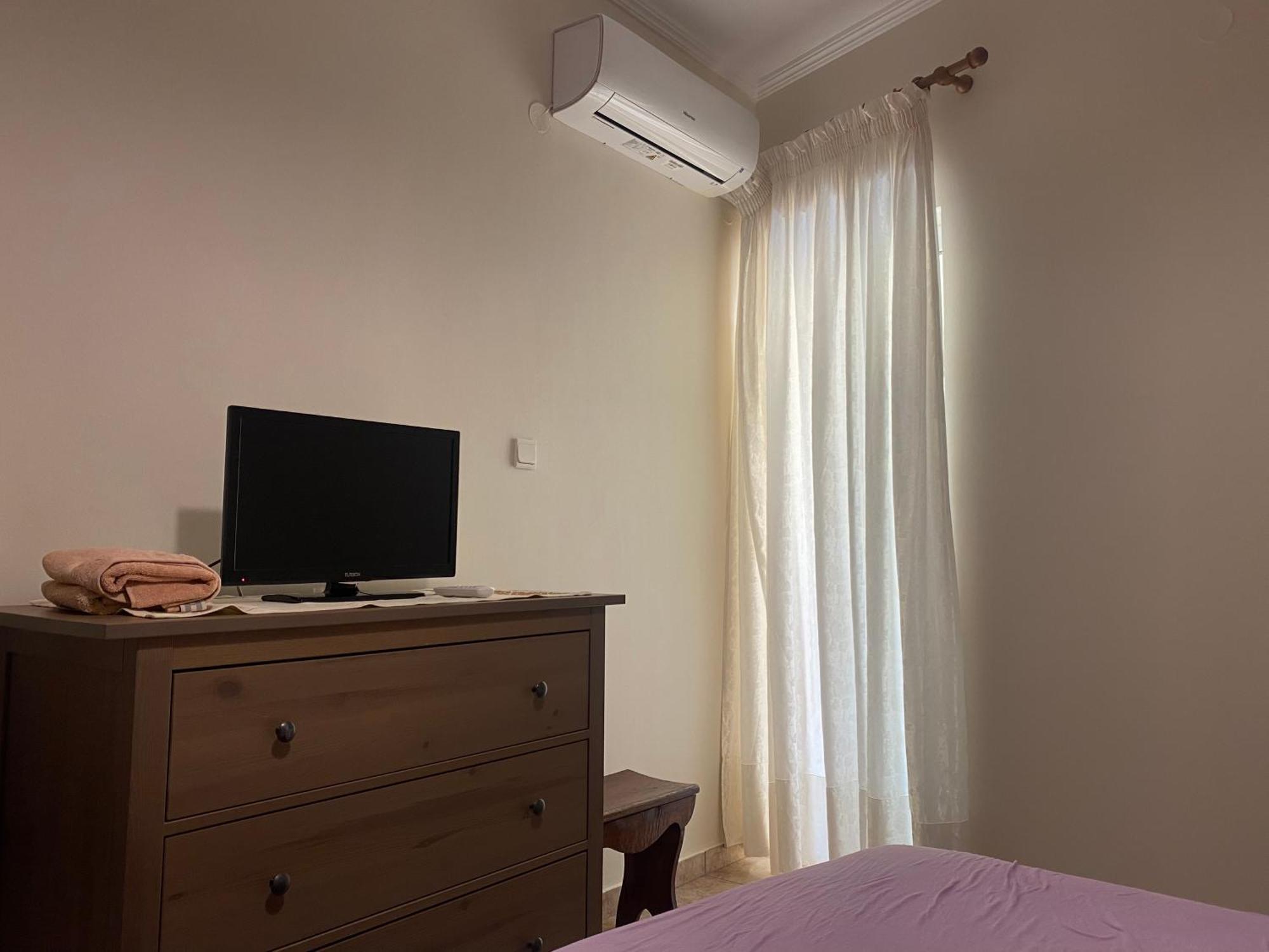 Cozy & Quiet City Apartment Tríkala エクステリア 写真