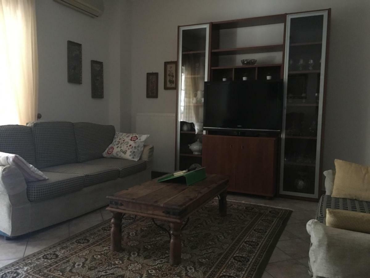 Cozy & Quiet City Apartment Tríkala エクステリア 写真